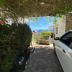 شقة Jakov تروغير