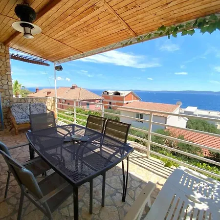 Jakov Apartament
