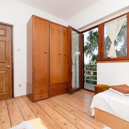 Jakov Apartamento *